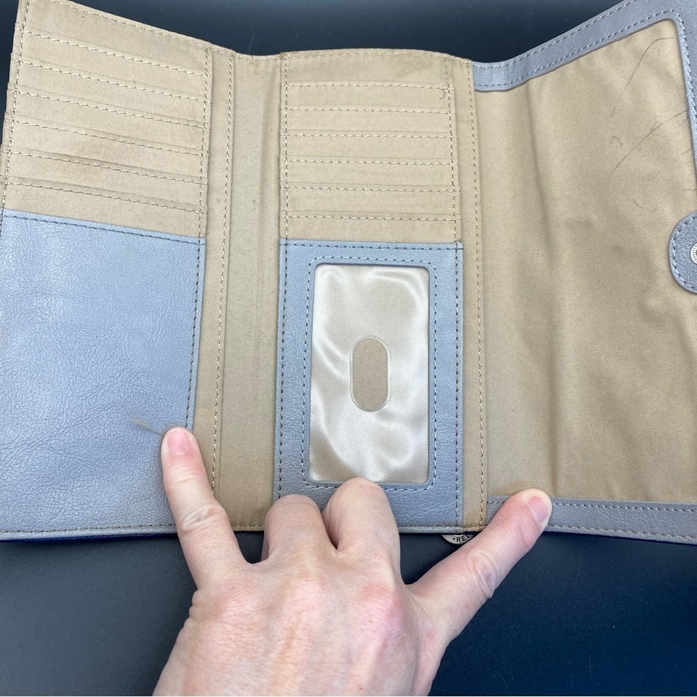 Relic by Fossil Leather Wallet - Picture 6 of 9